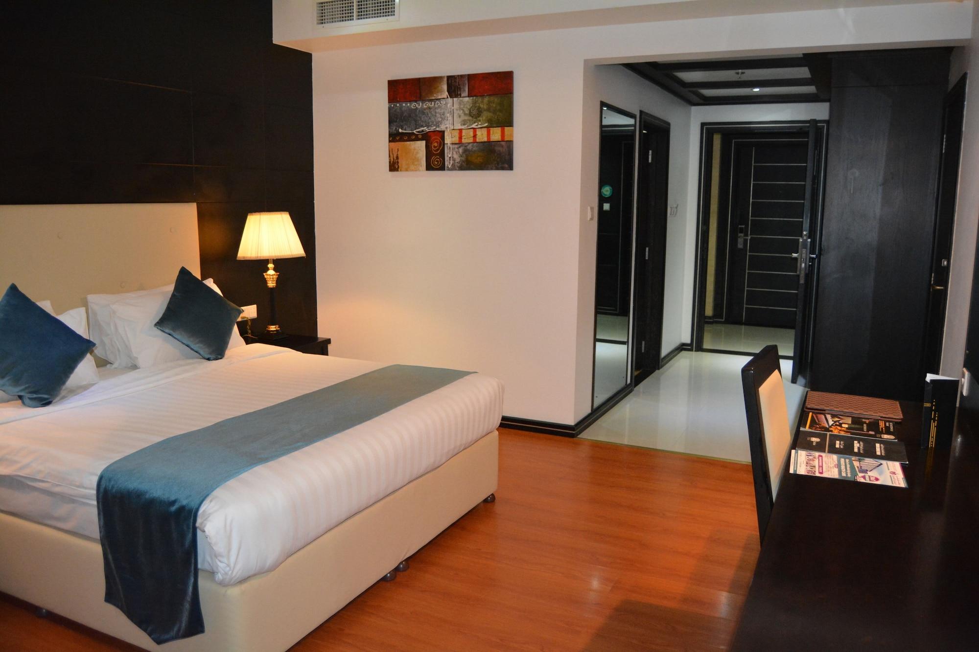 The Olive Hotel, Juffair Al-Manamah Bagian luar foto