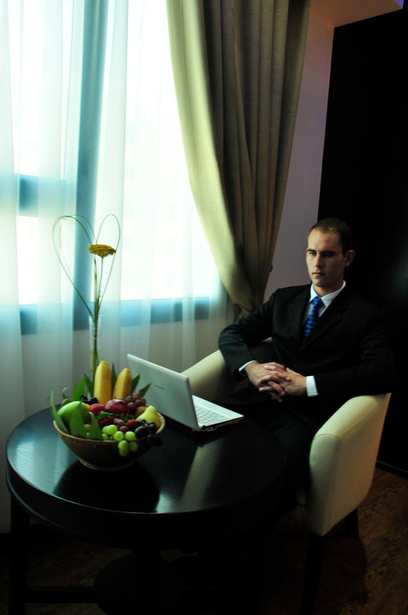 The Olive Hotel, Juffair Al-Manamah Bagian luar foto