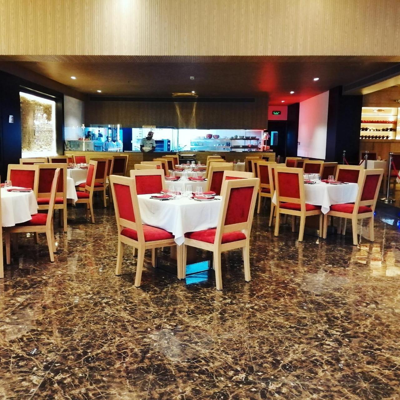 The Olive Hotel, Juffair Al-Manamah Bagian luar foto
